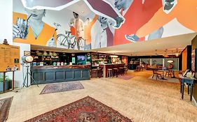 Hotel Paris Saint-Ouen